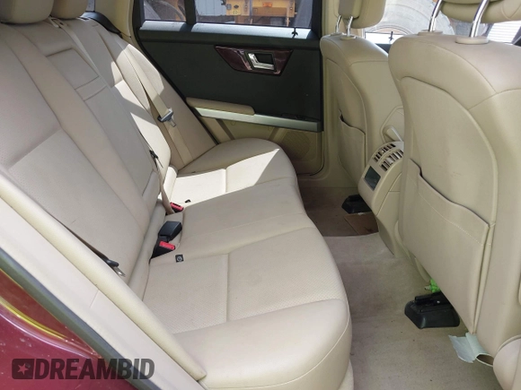 2010 Mercedes-Benz GLK GLK 350 with VIN WDCGG8HB0AF393375, listed as a IAAI auction lot 42044840 with 88,668 mi miles. Bid and sale history available at carsss.com. Image 8.