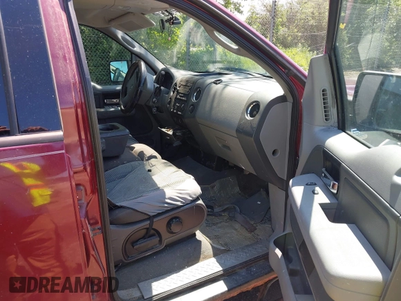 2004 Ford F-150 XLT with VIN 1FTPW14564KC47316, listed as a IAAI auction lot 42549037 with 197,622 mi miles and . Bid and sale history available at DreamBid. Image 5.