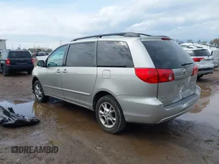 2006 Toyota Sienna LE with VIN 5TDBA23C76S062105, listed as a IAAI auction lot 42130968 with 151,395 mi miles. Bid and sale history available at carsss.com. Image 3.