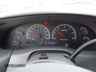 2002 Ford F-150 z VIN 2FTRX17L42CA98695, wystawiony jako IAAI lot #42154232 z przebiegiem 180 924 mil mil oraz . Historia ofert i sprzedaży dostępna na DreamBid. Obrazek 7.
