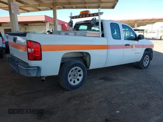 2007 Chevrolet Silverado 1500 LT w/1LT with VIN 1GCEC19077Z637107, listed as a IAAI auction lot 41851739 with 148,277 mi miles. Bid and sale history available at carsss.com. Image 4.