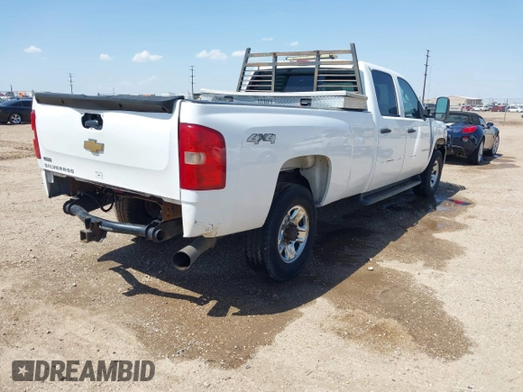 2009 Chevrolet Silverado 3500HD with VIN 1GBHK83699F159061, listed as a IAAI auction lot 41982560 with 352,309 mi miles and . Bid and sale history available at DreamBid. Image 4.