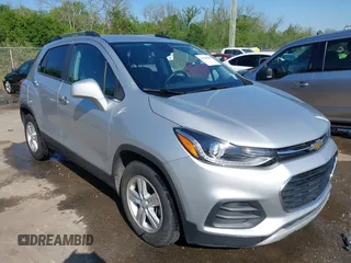 2020 Chevrolet Trax LT with VIN KL7CJLSBXLB039596, listed as a IAAI auction lot 41986195 with 25,538 mi miles and . Bid and sale history available at DreamBid. Image 1.