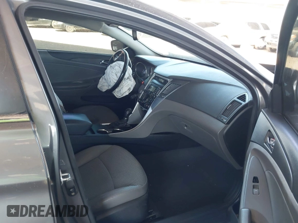 2011 Hyundai Sonata SE with VIN 5NPEC4ACXBH198623, listed as a IAAI auction lot 41681404 with 140,224 mi miles. Bid and sale history available at carsss.com. Image 5.