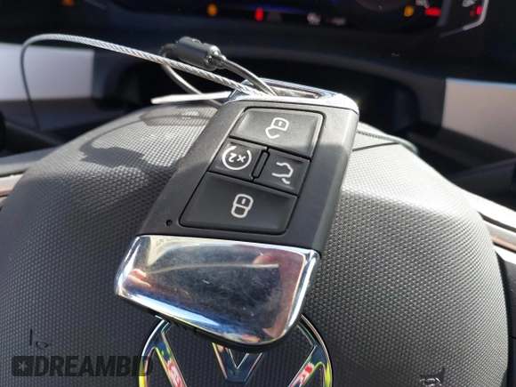 2022 Volkswagen Atlas SE with VIN 1V2HE2CA8NC224402, listed as a IAAI auction lot 41964747 with 50,233 mi miles and . Bid and sale history available at DreamBid. Image 11.