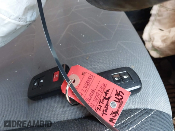 2021 Toyota Tacoma SR с VIN 3TYCZ5AN9MT051711, выставлен на аукционе IAAI как лот 42348285 с пробегом 38 342 миль миль и . История ставок и продаж доступна на DreamBid. Изображение 11.