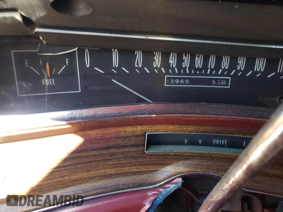 1972 Cadillac Eldorado z VIN 6D47R2Q198947, wystawiony jako Copart lot #67572714 z przebiegiem 63 965 mil mil oraz Nie do naprawy • Non repairable. Historia ofert i sprzedaży dostępna na DreamBid. Obrazek 9.