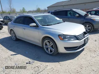 2013 Volkswagen Passat SE с VIN 1VWBN7A39DC078905, выставлен на аукционе IAAI как лот 42064537 с пробегом 185 853 миль миль и . История ставок и продаж доступна на DreamBid. Изображение 1.