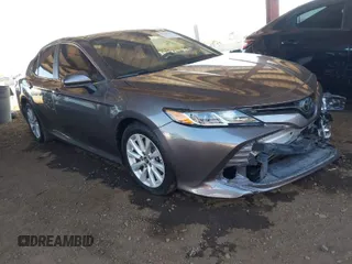 2020 Toyota Camry LE with VIN 4T1C11AK6LU919672, listed as a IAAI auction lot 41726103 with 66,367 mi miles. Bid and sale history available at carsss.com. Image 1.