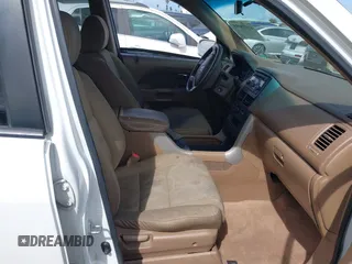 2008 Honda Pilot VP with VIN 5FNYF28258B012015, listed as a IAAI auction lot 41938695 with 181,967 mi miles and . Bid and sale history available at carsss.com. Image 5.