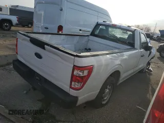 2022 Ford F-150 XL z VIN 1FTMF1CB3NKD00582, wystawiony jako Copart lot #53456805 z przebiegiem Nie podano mil oraz Nie do naprawy • Non repairable. Historia ofert i sprzedaży dostępna na DreamBid. Obrazek 3.