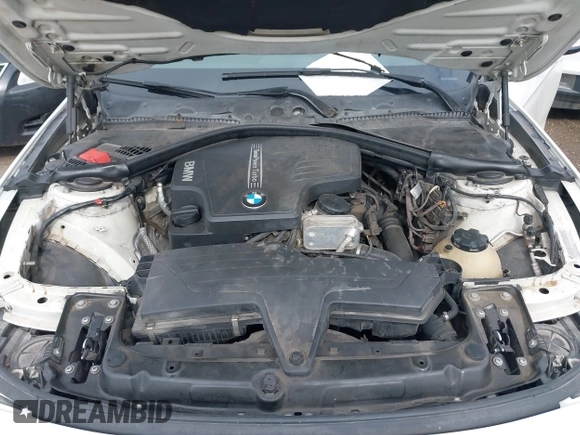 2013 BMW 3 Series 328i with VIN WBA3A5C54DF358118, listed as a IAAI auction lot 42649291 with 233,724 mi miles and . Bid and sale history available at DreamBid. Image 10.