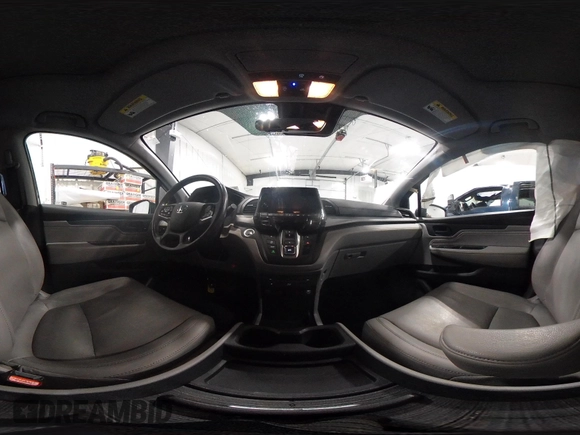 2018 Honda Odyssey Touring with VIN 5FNRL6H84JB041309, listed as a IAAI auction lot 42272247 with 90,371 mi miles and . Bid and sale history available at DreamBid. Image 20.