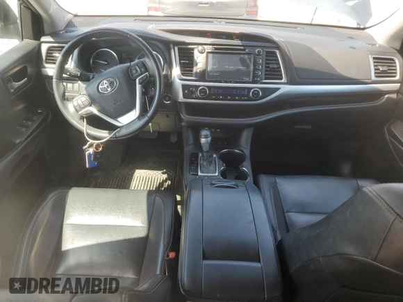 2019 Toyota Highlander SE z VIN 5TDJZRFH1KS991950, wystawiony jako Copart lot #51900875 z przebiegiem 110 804 mil mil oraz Szkoda całkowita • Salvage title. Historia ofert i sprzedaży dostępna na DreamBid. Obrazek 8.