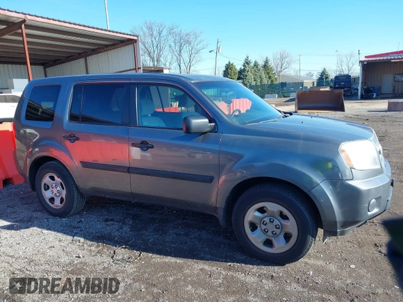 2011 Honda Pilot LX with VIN 5FNYF4H22BB028742, listed as a IAAI auction lot 41856146 with 190,615 mi miles. Bid and sale history available at carsss.com. Image 13.