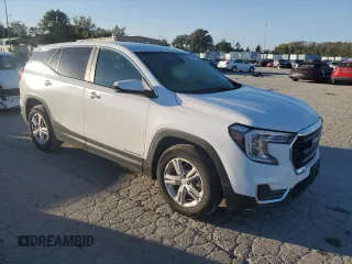 2022 GMC Terrain SLE with VIN 3GKALMEV9NL281513, listed as a Copart auction lot 74484124 with 31,923 mi miles and Salvage Title. Bid and sale history available at carsss.com. Image 4.