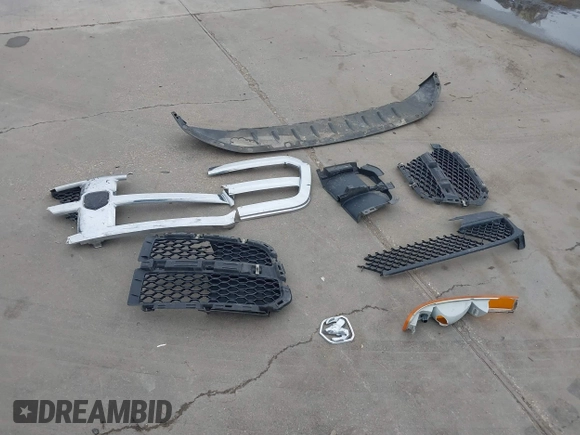 2018 Ram 1500 Tradesman с VIN 1C6RR6FG9JS285752, выставлен на аукционе IAAI как лот 41934272 с пробегом Не указан миль и . История ставок и продаж доступна на DreamBid. Изображение 11.