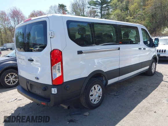 2024 Ford Transit Passenger XL with VIN 1FBAX2Y88RKA15681, listed as a IAAI auction lot 42134935 with 10,086 mi miles. Bid and sale history available at carsss.com. Image 4.
