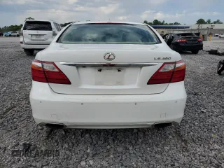 2011 Lexus LS 460 with VIN JTHBL5EFXB5105949, listed as a Copart auction lot 57102795 with 197,877 mi miles and Salvage title. Bid and sale history available at DreamBid. Image 6.