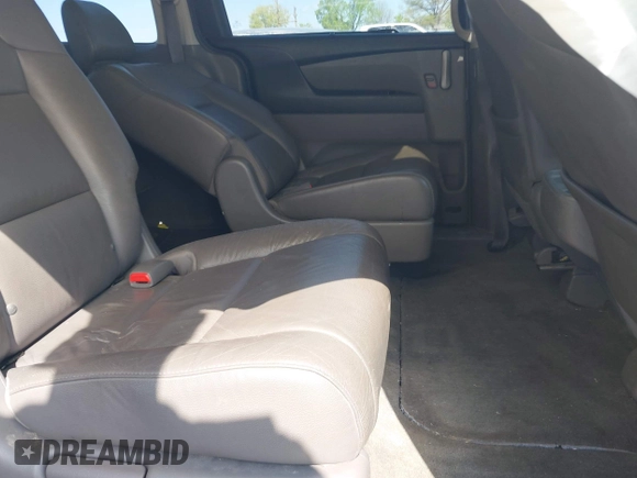 2011 Honda Odyssey EX-L with VIN 5FNRL5H62BB058765, listed as a IAAI auction lot 42017802 with 178,512 mi miles and . Bid and sale history available at carsss.com. Image 8.