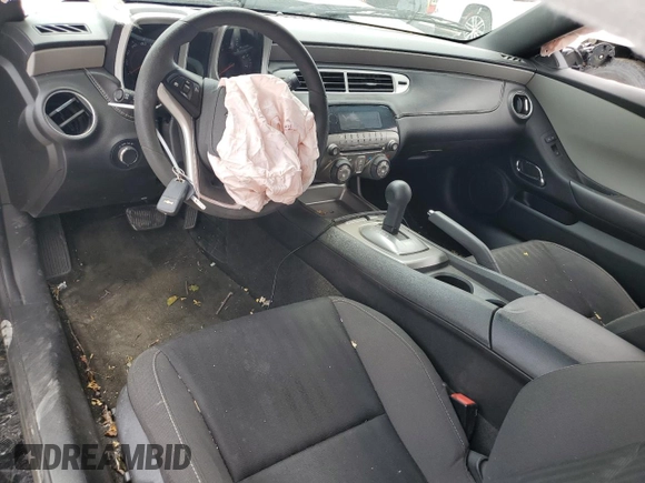 2015 Chevrolet Camaro LS z VIN 2G1FB1E32F9229252, wystawiony jako Copart lot #59975425 z przebiegiem 84 839 mil mil oraz Czysty tytuł • Clean title. Historia ofert i sprzedaży dostępna na DreamBid. Obrazek 8.