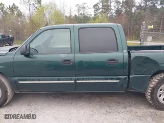 2006 Chevrolet Silverado 1500 LT2 with VIN 2GCEC13Z761319227, listed as a IAAI auction lot 41791080 with 302,075 mi miles. Bid and sale history available at carsss.com. Image 14.