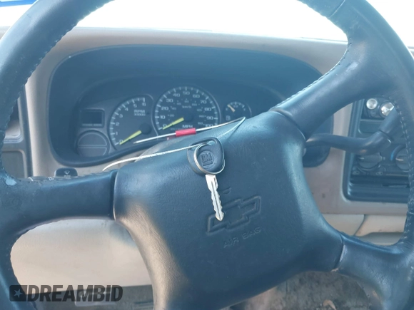 2001 Chevrolet Tahoe LS с VIN 1GNEC13T61J255280, выставлен на аукционе IAAI как лот 41663698 с пробегом 298 456 миль миль и . История ставок и продаж доступна на DreamBid. Изображение 11.