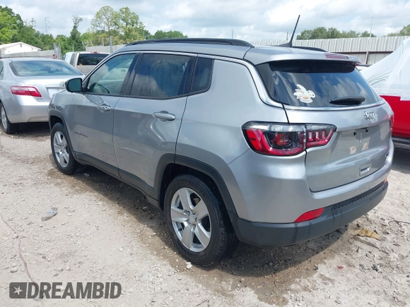 2022 Jeep Compass Latitude z VIN 3C4NJCBB7NT189257, wystawiony jako IAAI lot #42250218 z przebiegiem 13 743 mil mil oraz . Historia ofert i sprzedaży dostępna na DreamBid. Obrazek 3.