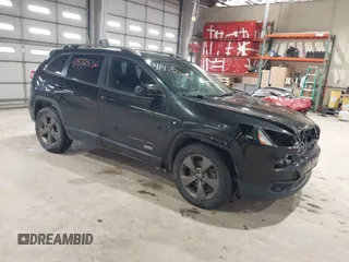 2016 Jeep Cherokee Latitude with VIN 1C4PJMCB5GW289738, listed as a IAAI auction lot 41472536 with 175,292 mi miles. Bid and sale history available at carsss.com. Image 1.