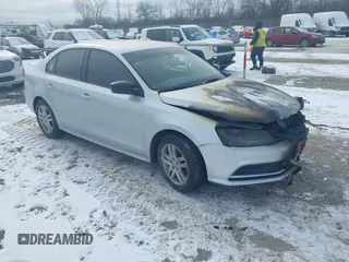 2015 Volkswagen Jetta S с VIN 3VW2K7AJ0FM355000, выставлен на аукционе IAAI как лот 41504511 с пробегом Не указан миль и . История ставок и продаж доступна на DreamBid. Изображение 1.