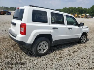 2016 Jeep Patriot Sport z VIN 1C4NJPBB4GD748294, wystawiony jako Copart lot #62569595 z przebiegiem 143 919 mil mil oraz Szkoda całkowita • Salvage title. Historia ofert i sprzedaży dostępna na DreamBid. Obrazek 3.