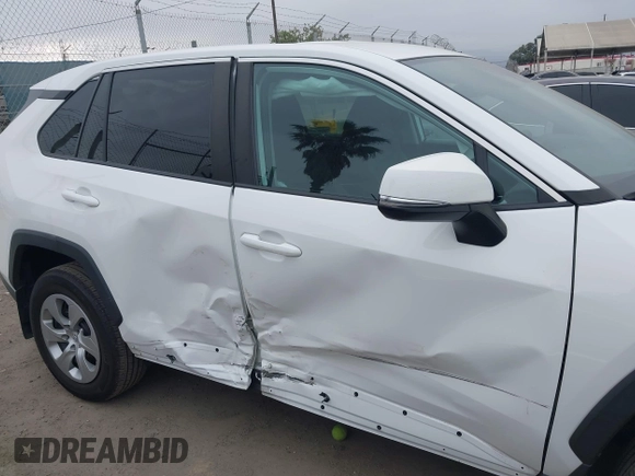 2022 Toyota RAV4 LE with VIN 2T3K1RFV1NC205621, listed as a IAAI auction lot 42576870 with 30,465 mi miles and . Bid and sale history available at DreamBid. Image 13.