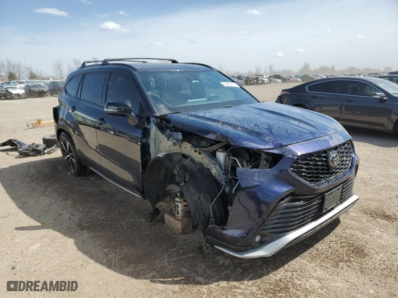 2021 Toyota Highlander XSE with VIN 5TDJZRBH2MS110245, listed as a Copart auction lot 52187275 with 79,962 mi miles and Salvage Title. Bid and sale history available at carsss.com. Image 4.