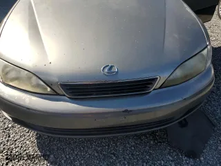 1998 Lexus ES 300 Luxury Sport Sdn with VIN JT8BF28G8W5027171, listed as a Copart auction lot 73979334 with 0 mi miles and Salvage Title. Bid and sale history available at carsss.com. Image 11.