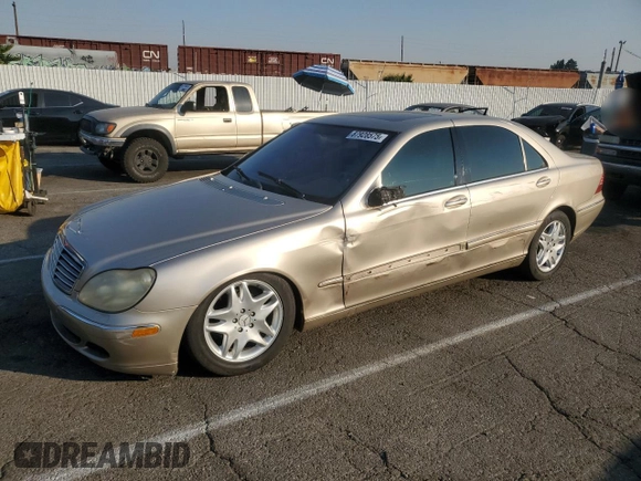 2003 Mercedes-Benz S-Class 5.0L with VIN WDBNG75J93A367679, listed as a Copart auction lot 87928575 with 163,058 mi miles and Salvage Title. Bid and sale history available at carsss.com. Image 1.