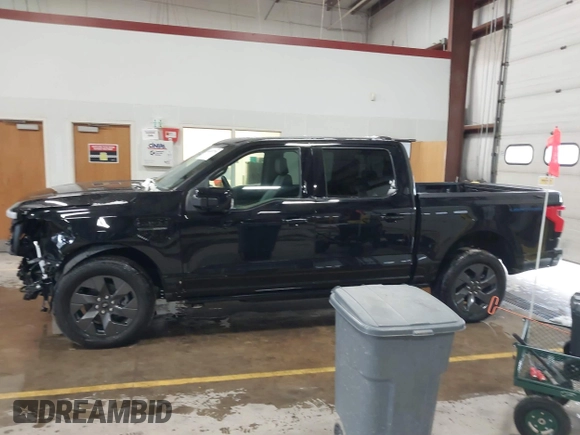 2023 Ford F-150 Lightning Pro with VIN 1FTVW1EV5PWG59228, listed as a IAAI auction lot 40838790 with Not Provided miles and . Bid and sale history available at DreamBid. Image 15.