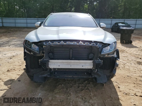 2017 Jaguar F-Pace 35t Premium with VIN SADCJ2BV4HA066611, listed as a Copart auction lot 54249725 with 103,873 mi miles and Salvage title. Bid and sale history available at DreamBid. Image 5.