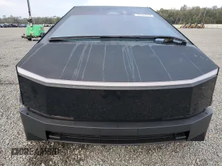 2024 Tesla Cybertruck z VIN 7G2CEHED0RA022596, wystawiony jako Copart lot #77222434 z przebiegiem Nie podano mil oraz Nie do naprawy • Non repairable. Historia ofert i sprzedaży dostępna na DreamBid. Obrazek 5.