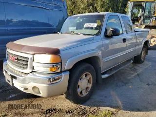 2004 GMC Sierra 1500 SLT with VIN 1GTEK19T94E226999, listed as a Copart auction lot 47286335 with 193,585 mi miles and Salvage Title. Bid and sale history available at carsss.com. Image 1.