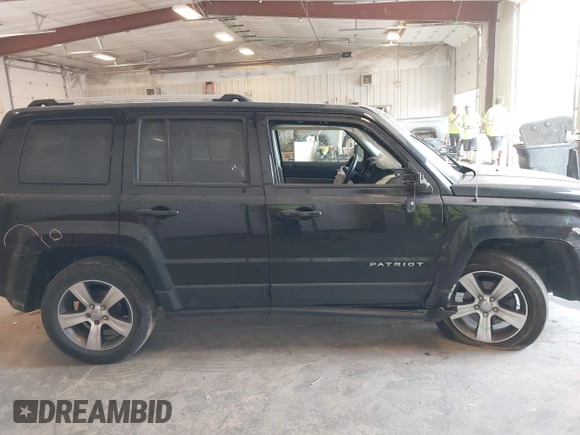 2016 Jeep Patriot Latitude with VIN 1C4NJRFB3GD746204, listed as a IAAI auction lot 42381018 with 89,247 mi miles and . Bid and sale history available at DreamBid. Image 14.
