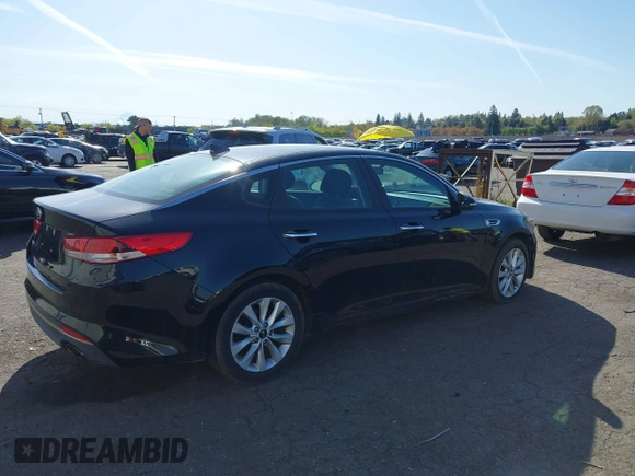 2016 Kia Optima LX with VIN 5XXGT4L31GG003274, listed as a IAAI auction lot 42033788 with 1 mi miles. Bid and sale history available at carsss.com. Image 4.