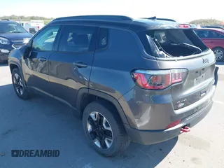 2019 Jeep Compass Trailhawk with VIN 3C4NJDDB0KT619337, listed as a IAAI auction lot 42171160 with 63,869 mi miles and . Bid and sale history available at DreamBid. Image 3.