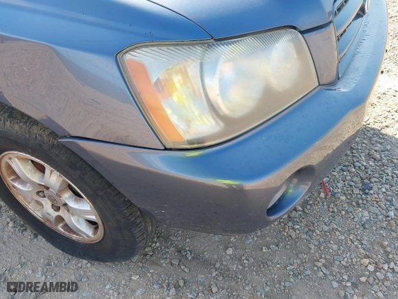 2002 Toyota Highlander with VIN JTEGF21A020062948, listed as a IAAI auction lot 40066189 with 227,639 mi miles. Bid and sale history available at carsss.com. Image 6.