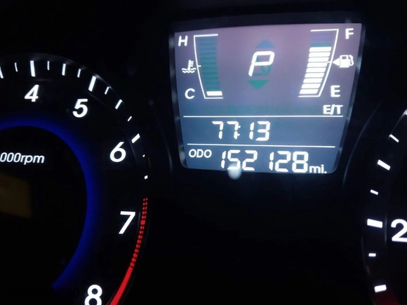 2013 Hyundai Accent GS with VIN KMHCT5AE4DU121779, listed as a IAAI auction lot 41250935 with 152,128 mi miles. Bid and sale history available at carsss.com. Image 16.