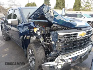2022 Chevrolet Silverado 1500 LT with VIN 1GCPACED4NZ526840, listed as a IAAI auction lot 41444529 with 22,393 mi miles. Bid and sale history available at carsss.com. Image 6.