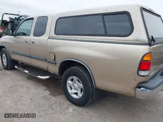 2002 Toyota Tundra SR5 with VIN 5TBRT34192S285132, listed as a IAAI auction lot 41998521 with 107,825 mi miles. Bid and sale history available at carsss.com. Image 3.