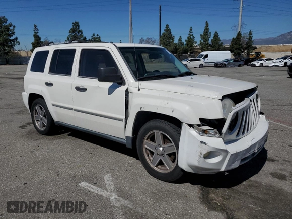 2008 Jeep Patriot Limited with VIN 1J8FT48W88D519179, listed as a Copart auction lot 49710235 with 140,578 mi miles and Salvage Title. Bid and sale history available at DreamBid. Image 4.