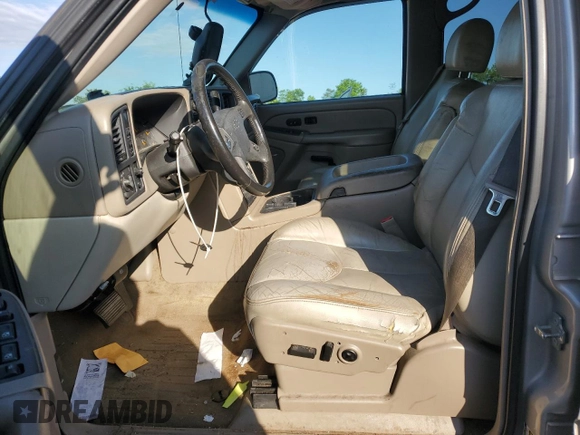 2004 Chevrolet Tahoe LT z VIN 1GNEK13Z34J239422, wystawiony jako Copart lot #54661015 z przebiegiem 421 131 mil mil oraz Szkoda całkowita • Salvage title. Historia ofert i sprzedaży dostępna na DreamBid. Obrazek 7.