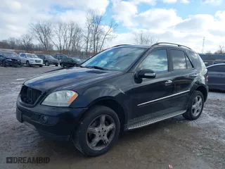 2007 Mercedes-Benz M-Class 3.5L with VIN 4JGBB86E57A270202, listed as a IAAI auction lot 41376483 with 167,430 mi miles. Bid and sale history available at carsss.com. Image 2.