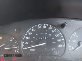 2000 Ford Ranger XL with VIN 1FTYR14C0YTB12536, listed as a IAAI auction lot 41033539 with 229,678 mi miles. Bid and sale history available at carsss.com. Image 7.